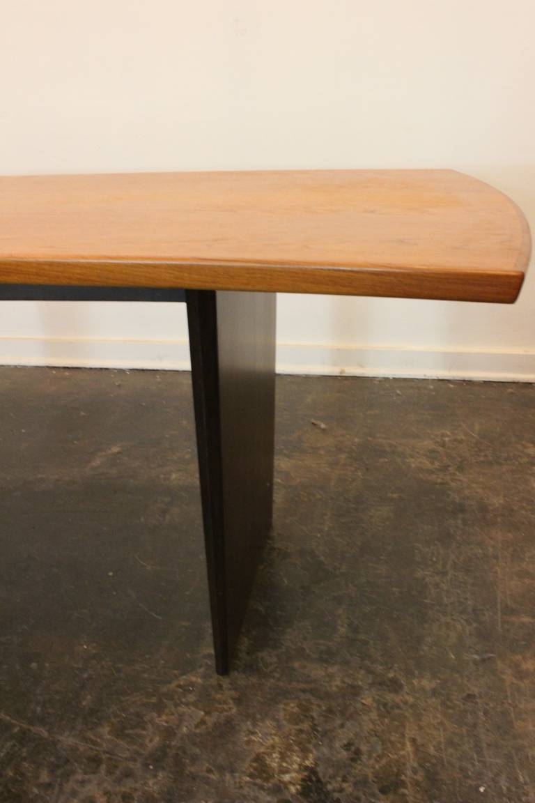 Harvey Probber Bow Tie Dining Table In Excellent Condition In Dallas, TX