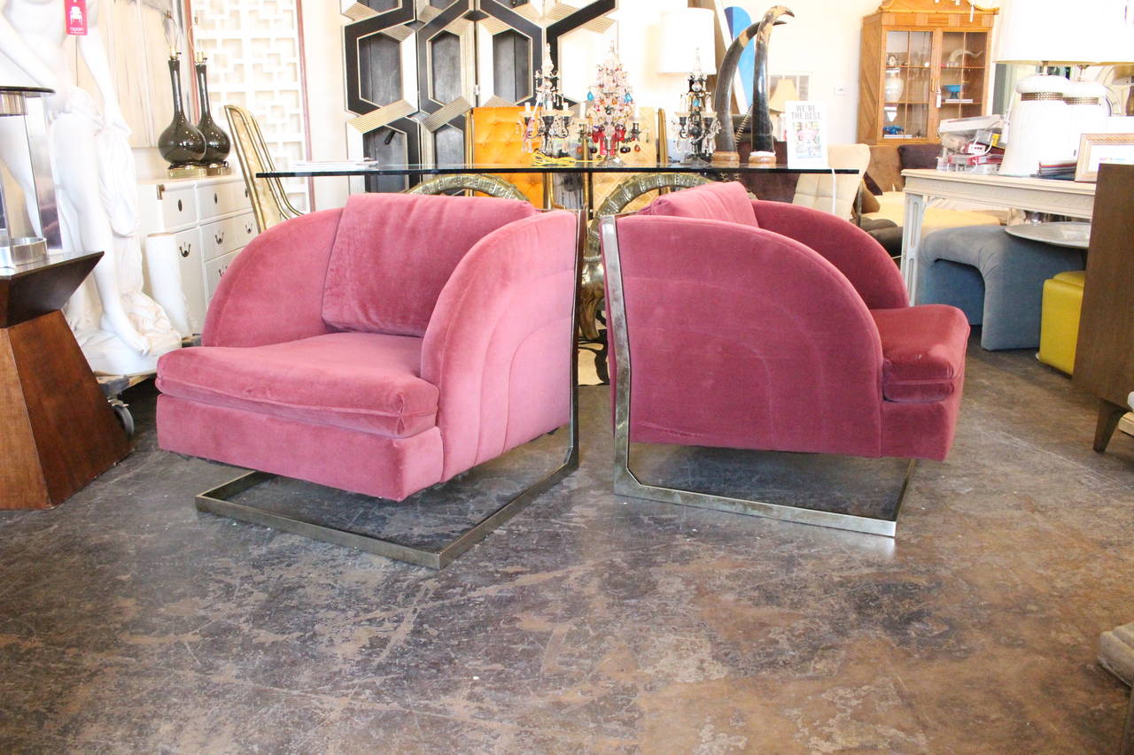 Mid-Century Modern Pair of Pink 1970s Disco Chairs in the Style of Milo Baughman