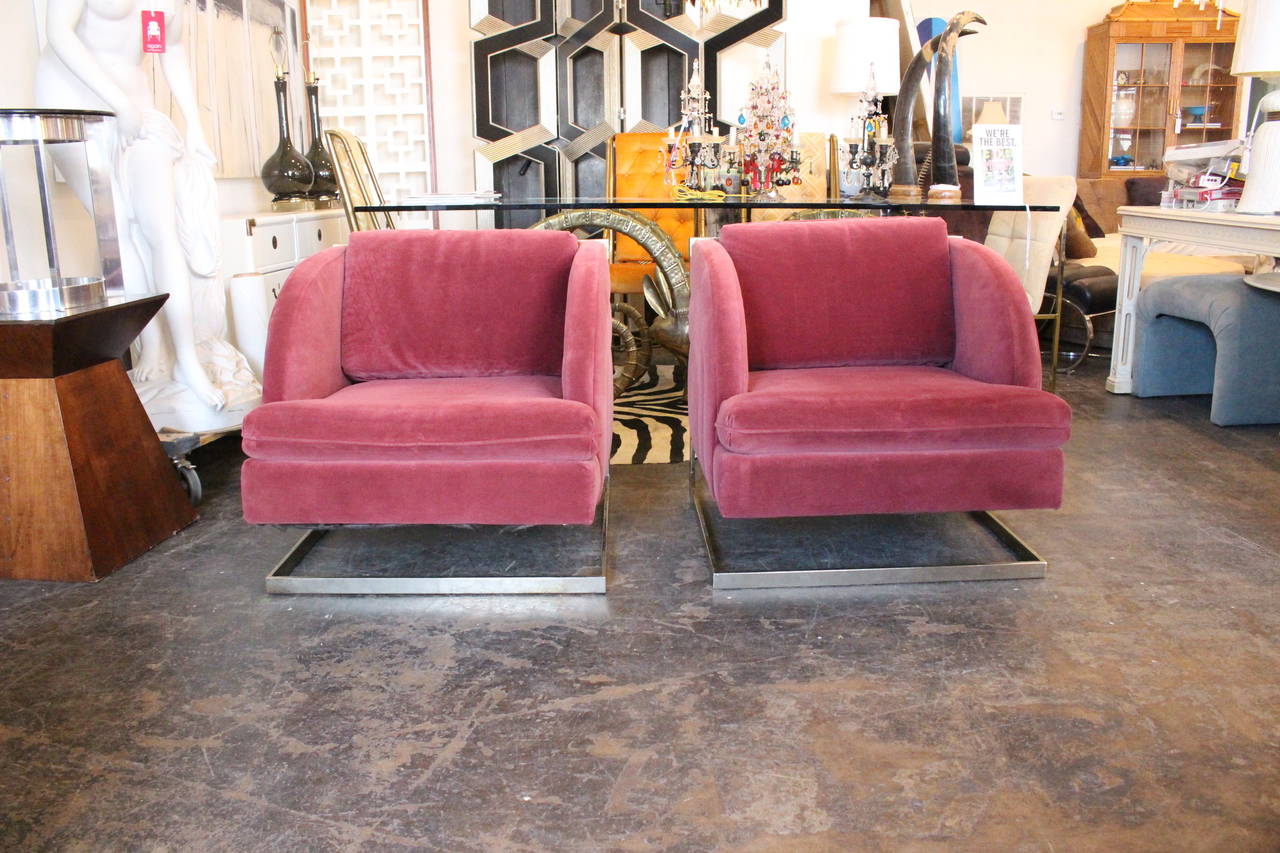 Pair of Pink 1970s Disco Chairs in the Style of Milo Baughman In Good Condition In Dallas, TX