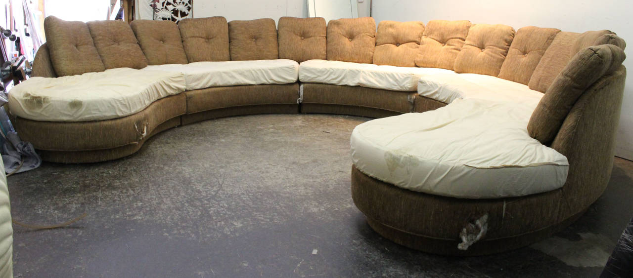 horse shoe couch