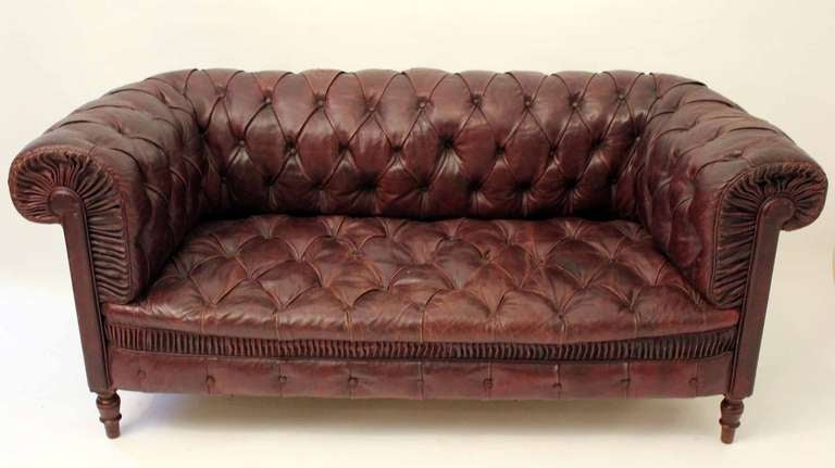 19th Century Red Leather Chesterfield Sofa 5