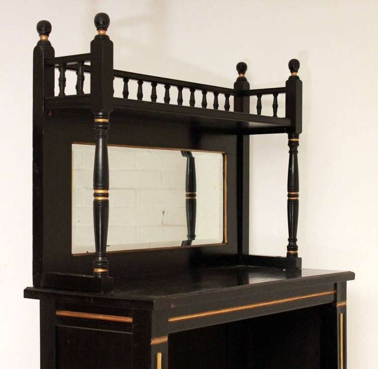 A Set of Four Aesthetics Movement Bookcases In Excellent Condition In Gloucestershire, GB