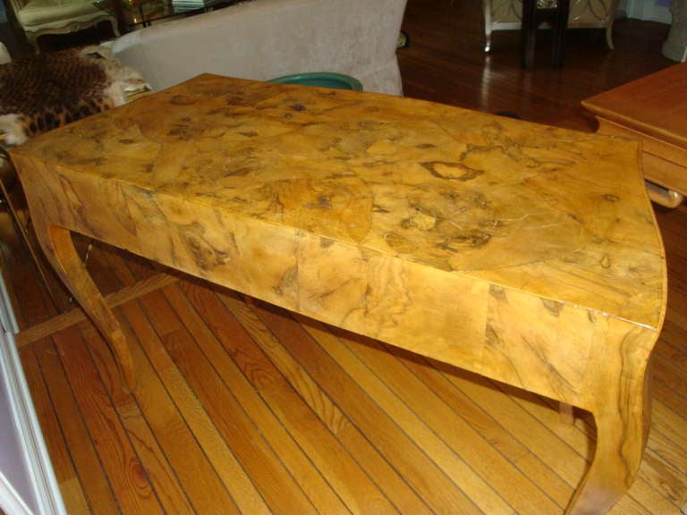 Olive wood desk In Excellent Condition In Highland Park, IL