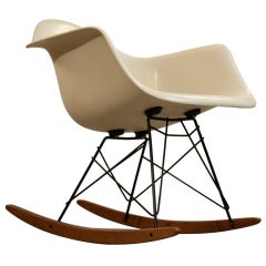 1960's Charles and Ray Eames white side shell rocker Herman Miller