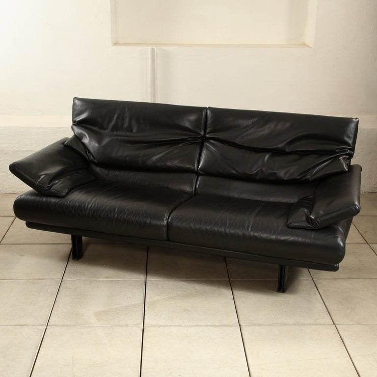 20th Century 1980's Paolo Piva 3-4 leather settees 'Alanda' sofa for B&B Italia