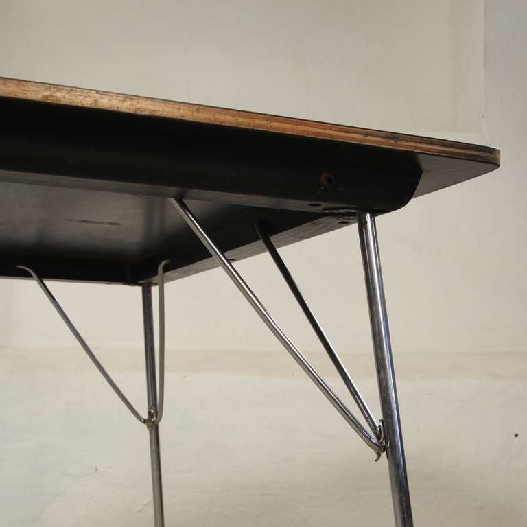 Charles Eames DTM table 1950 Herman Miller In Good Condition In Antwerp, BE