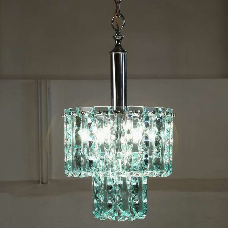 High End Italian Chandelier in Molded Frosted Glass Fontana Arte Style In Excellent Condition In Antwerp, BE