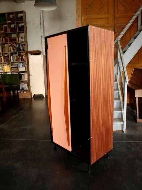 Van Der Meeren cabinet Salmon pink- violet 2