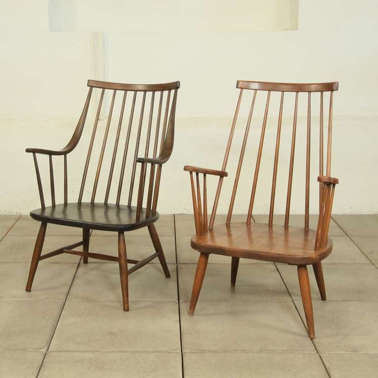 Fifties almost matching set of Pastoe Windsor relax chairs
The form is great along with the condition and height of this side chairs.The surface is the very best and the chairs are very sturdy and durable.These chairs are very rare to find in this