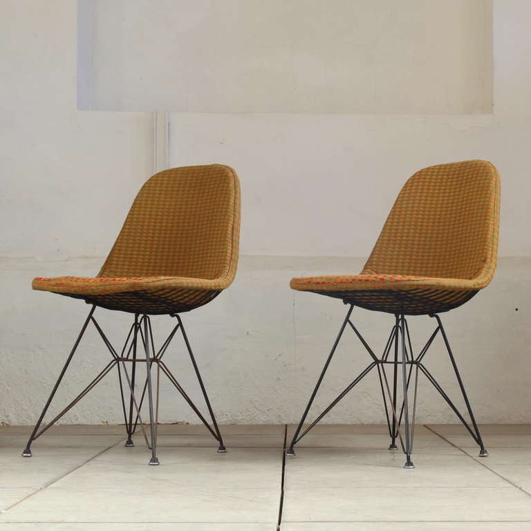 Rare set of two early Eames DKR wire chairs with original fabric upholstery (Alexander Girard “harlequin