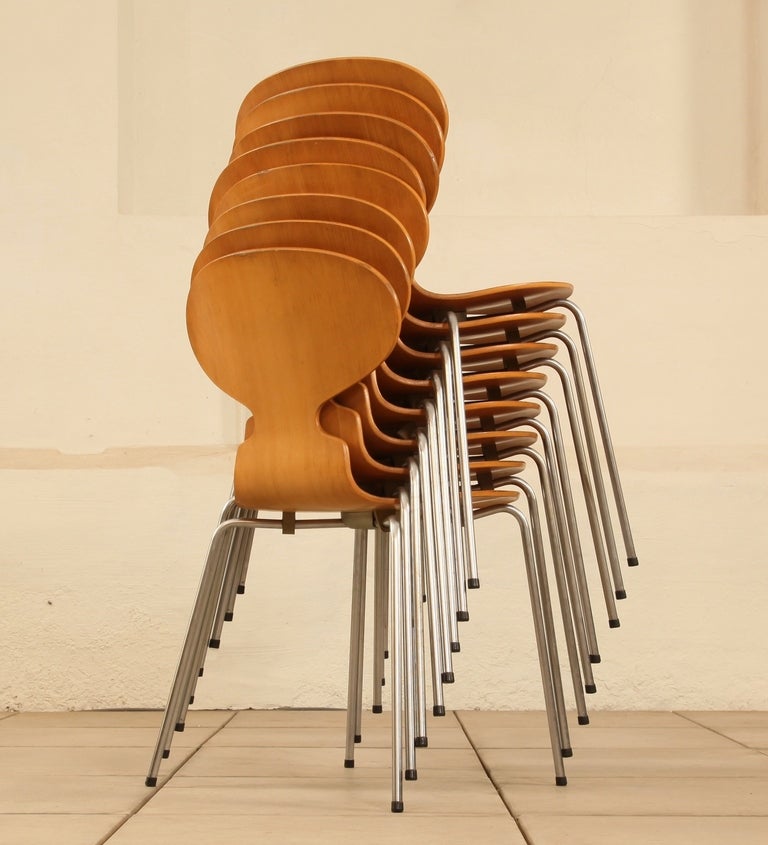 Mid-20th Century Set of 8 matching Arne Jacobsen 3101 'Ant' chairs