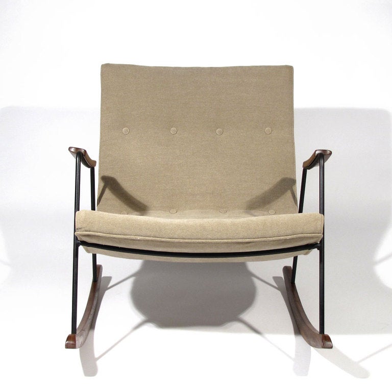 Mid-Century Modern Milo Baughman Rocking Chair For Sale