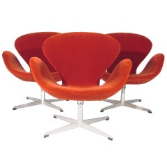 Arne Jacobsen Swan Chairs