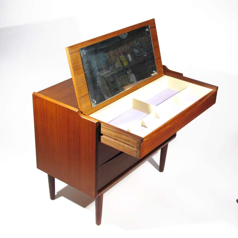 Mid-20th Century Arne Vodder Vanity Desk