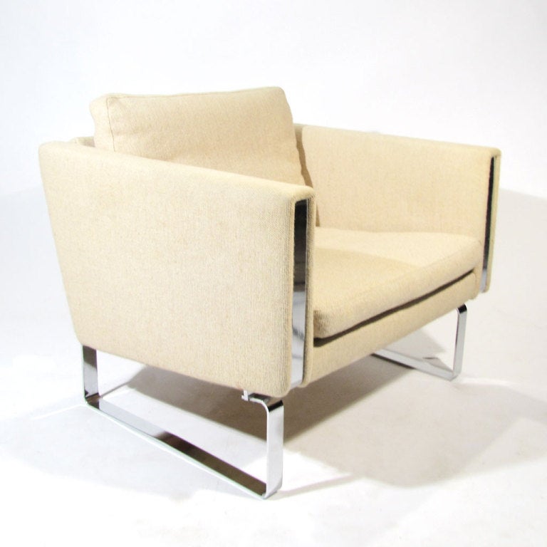 Mid-Century Modern Hans Wegner Chairs For Sale