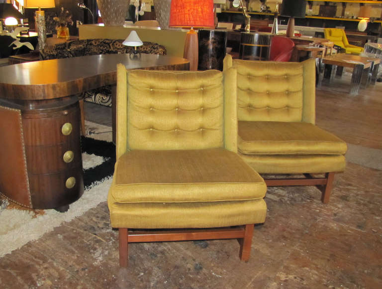 Walnut Pair of Edward Wormley-Style Wingback Chairs For Sale