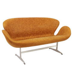 Vintage Arne Jacobsen Swan Sofa