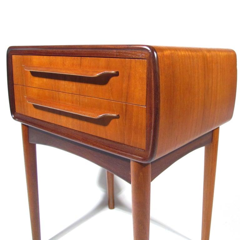 Mid-20th Century Johannes Andersen Stand