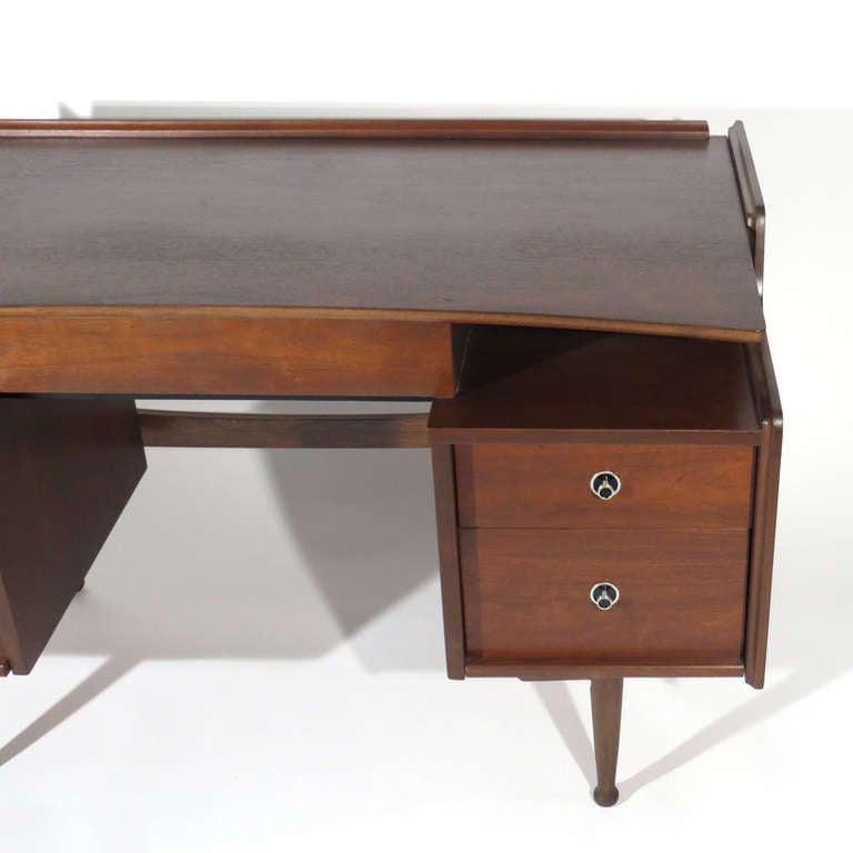 Mid-Century Floating Desk For Sale 1
