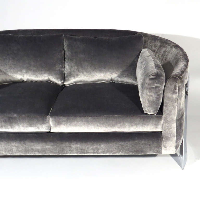 Milo Baughman Loveseat In Excellent Condition For Sale In Baltimore, MD