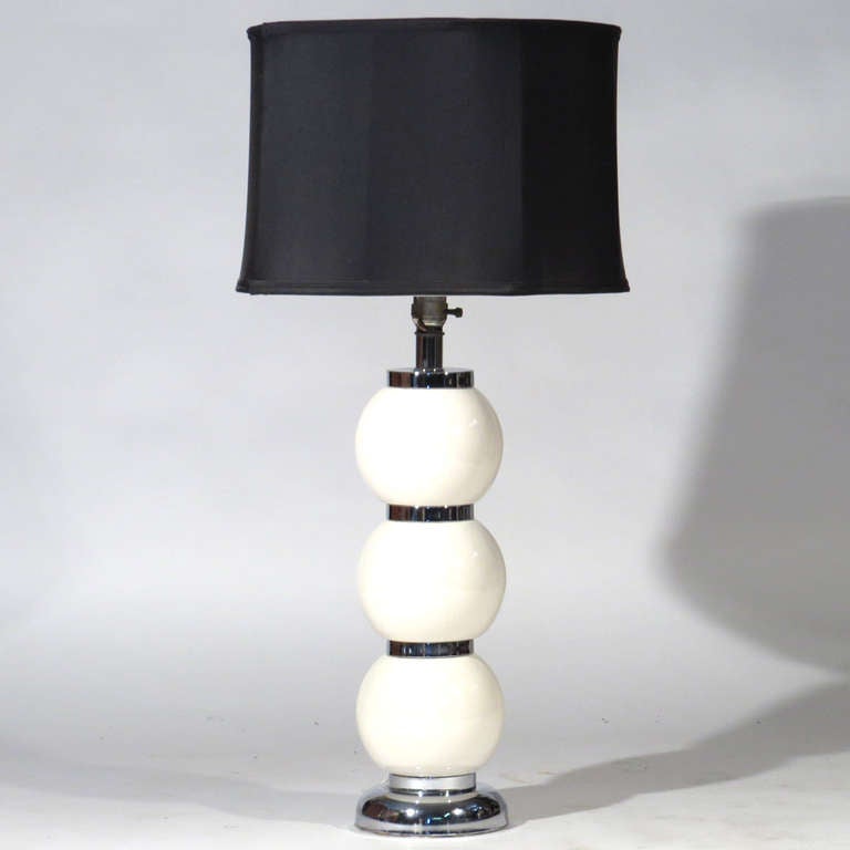 Mid-Century Modern Ceramic Ball Lamp For Sale