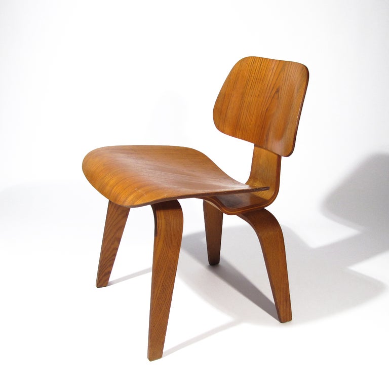Chaise Eames Incisée DCW