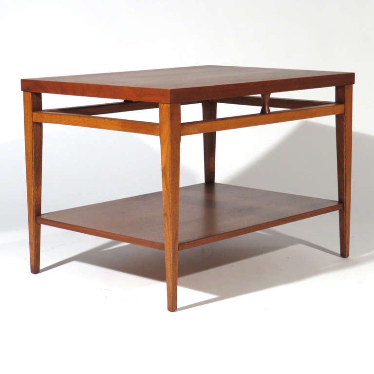 Handsome Mid-Century end table in walnut with rosewood bow tie and ebony pinstripe inlay. Superb restored condition.