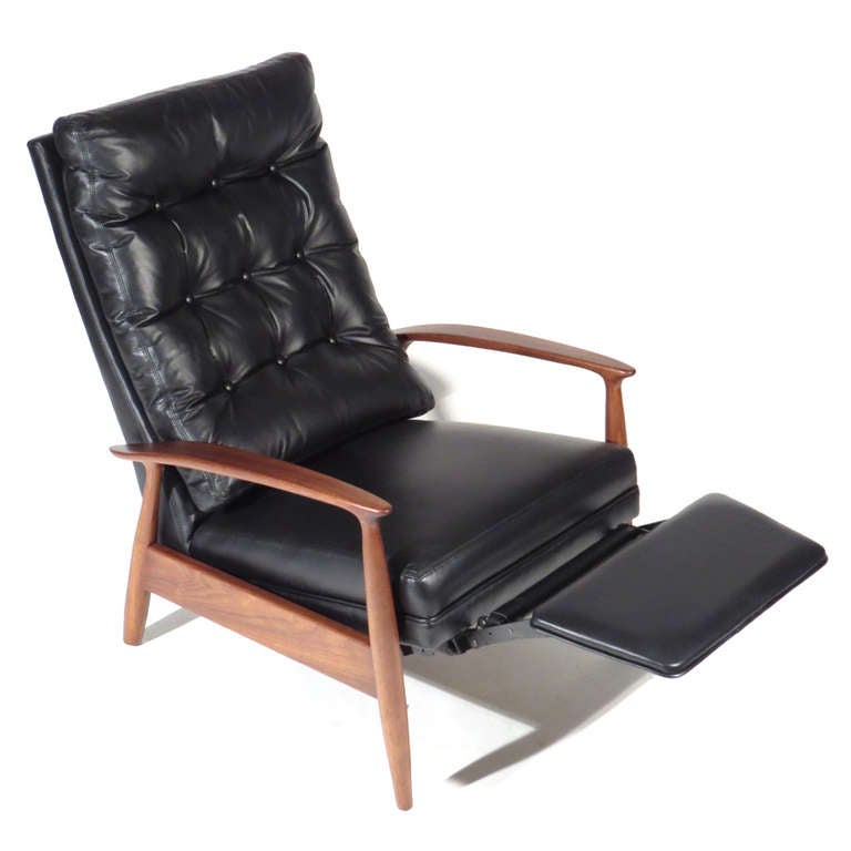 Mid-Century Modern Milo Baughman Recliner For Sale