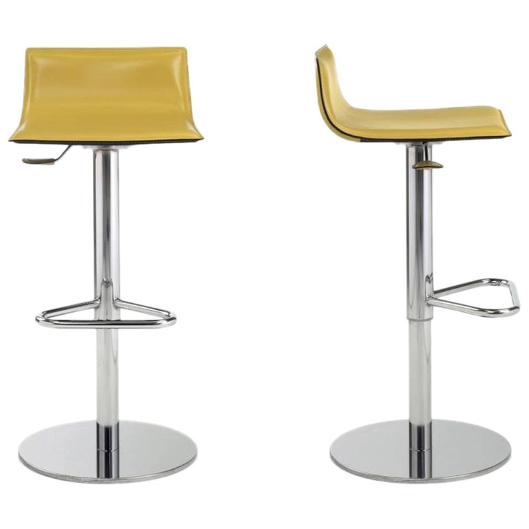 Designer Italian Bar Stools Leather With Adjule Seat And Chrome Designer Italian Bar Stools Leather With Adjule Seat And Chrome Base For