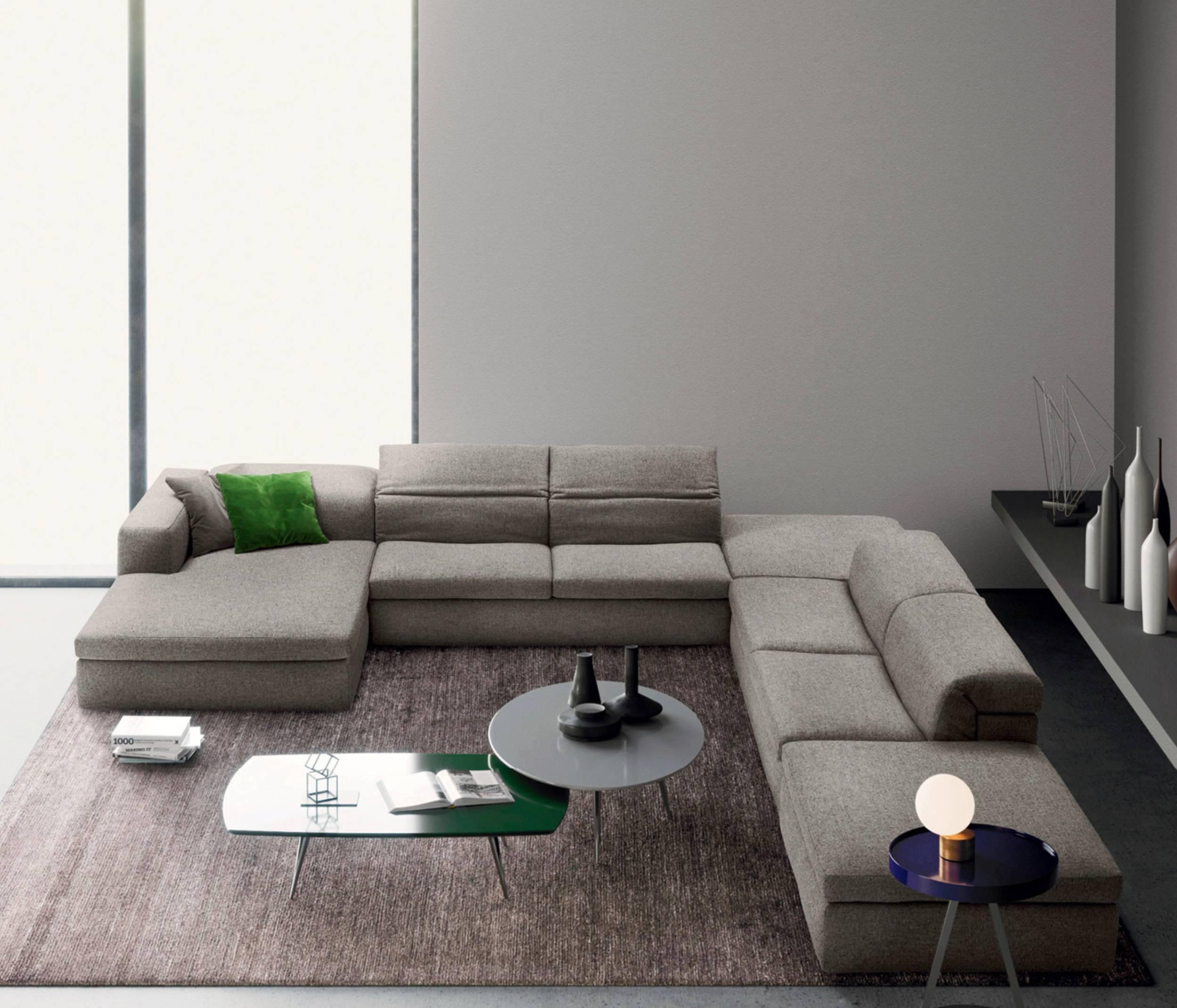 Italian Modern Sectional Fabric Sofa With Adjule Back Four Large Pieces