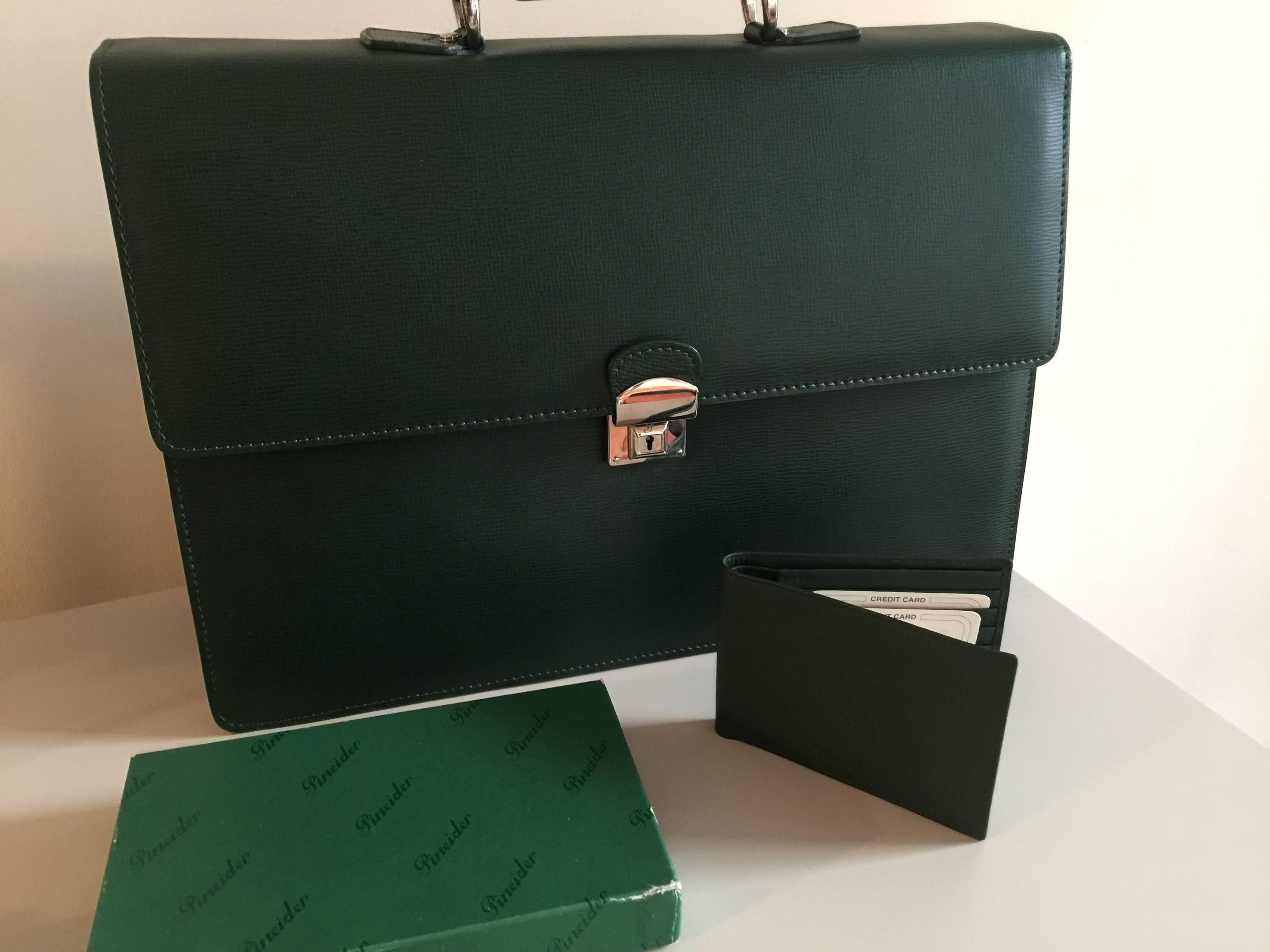 Modern Pineider Men's Green Leather Briefcase with Matching Wallet