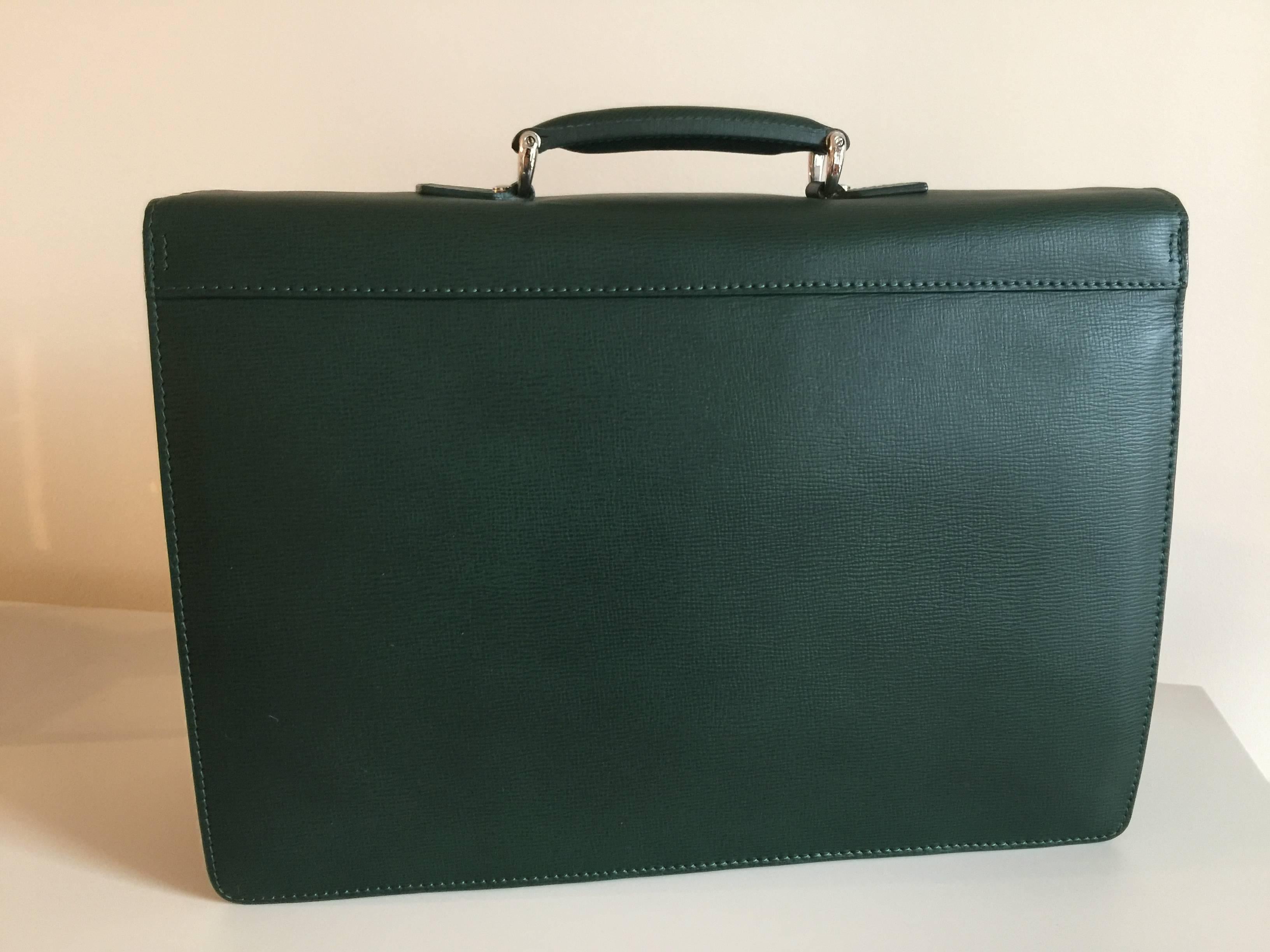 Pineider Men's Green Leather Briefcase with Matching Wallet 1