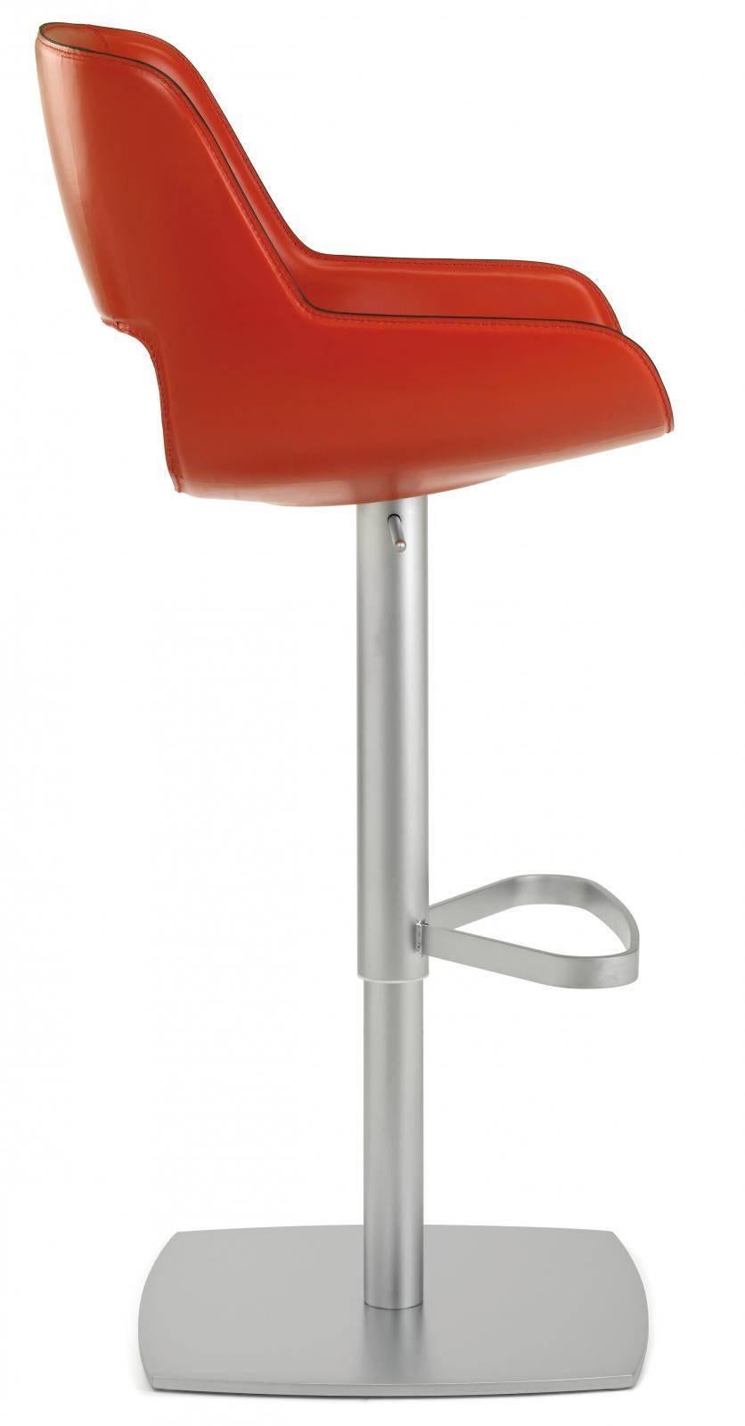 Modern Italian Leather Bar Stool Adjustable with Chrome Swivel Base In New Condition For Sale In Jersey City, NJ
