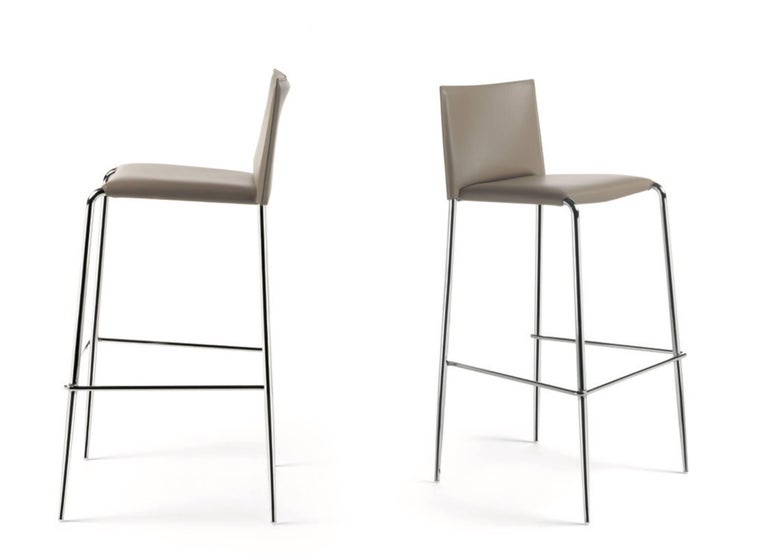 Italian Modern Bar Stool Made of Leather, Made in Italy, New 30 Colors Available For Sale at