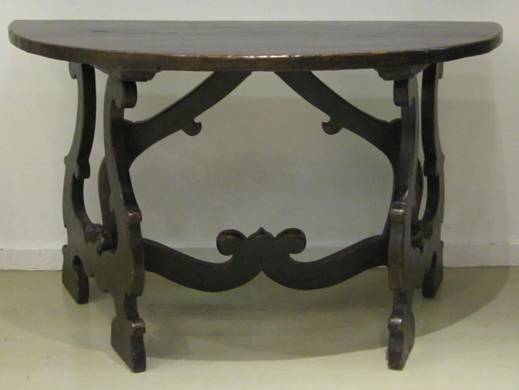 Walnut 18th Century Demilune Refectory Table, Italy