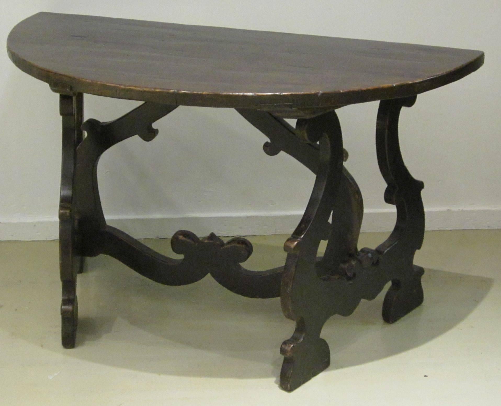 18th Century Demilune Refectory Table, Italy 1
