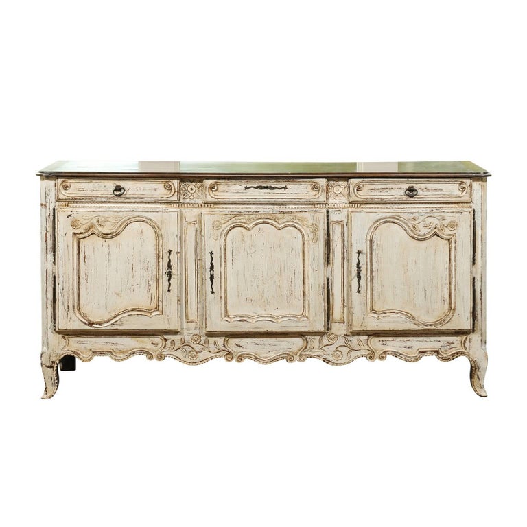 French Louis XV Style Off-White Painted Wood Enfilade with Drawers and Doors For Sale