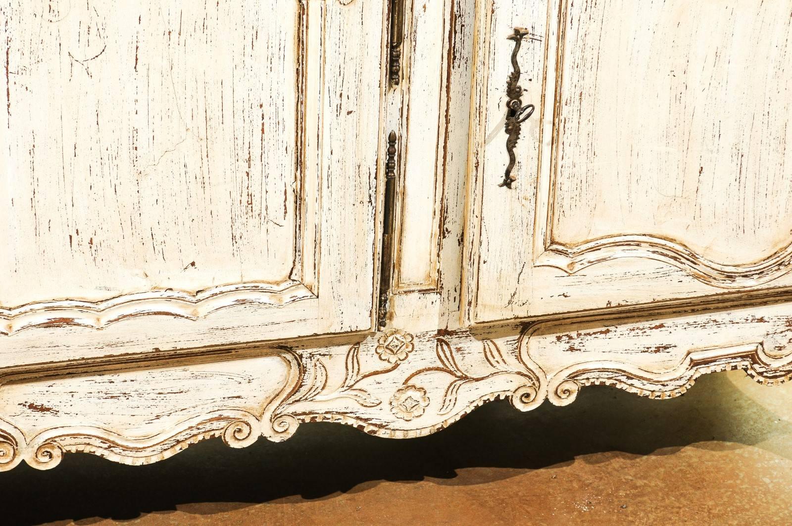 French Louis XV Style Off-White Painted Wood Enfilade with Drawers and Doors 5