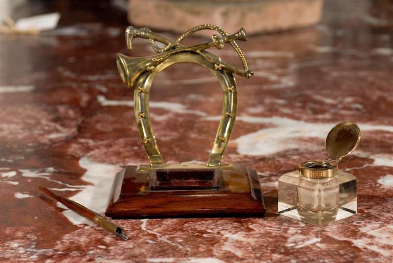 English Edwardian Period 1900s Inkwell with Brass Equestrian Motifs and Base For Sale 2