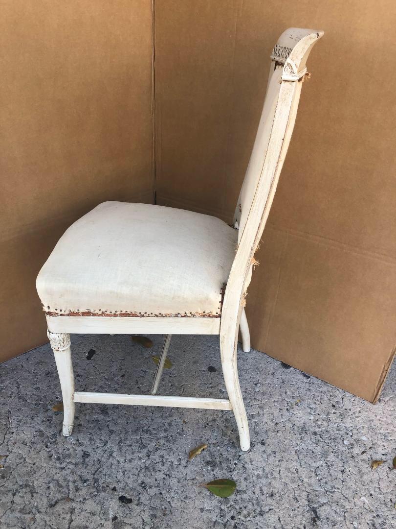Set of Four Superb 1900s Painted French Dining Chairs In Good Condition In West Palm Beach, FL