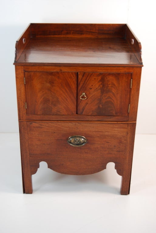 Mahogany Bedside Commode