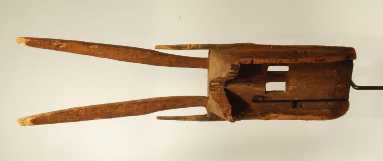 Dogon Wood Carved Walu Antelope Mask For Sale 2