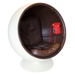 Extrêmement rare fauteuil Ball d'Eero Aarnio fabriqué par Asko.