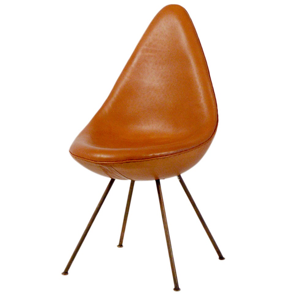Rare Drop Chair Made by Arne Jacobsen for the SAS Hotel in Copenhagen For Sale