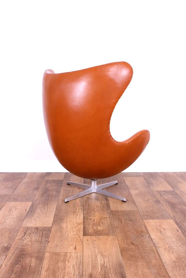 Beautiful Egg Chair & Ottoman, Arne Jacobsen For Fritz Hansen. 60's Edition. 2