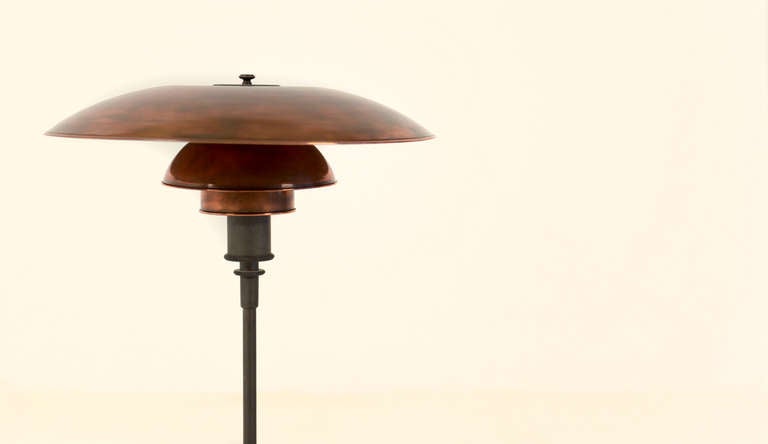 Extreme rare big PH 4.5/3 desk lamp Pul Henningsen for Louis Poulsen. Patt appl. In Good Condition For Sale In Sittard, NL