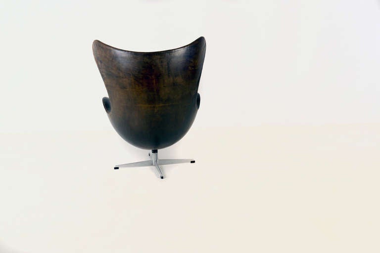 Danish Rare First Edition Egg Chair, Arne Jacosen, Fritz Hansen, 1958 For Sale