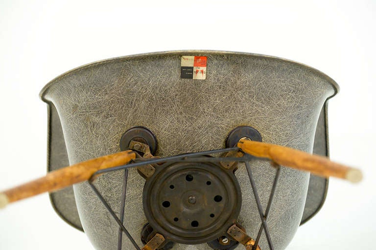Rope edge Charles Eames PAW Walnut Dowel Leg Swivel Chair For Sale 3