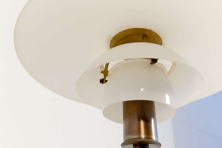 Glass Ph 4/3 Poul Henningsen For Louis Poulsen 1930's Desk Lamp. For Sale