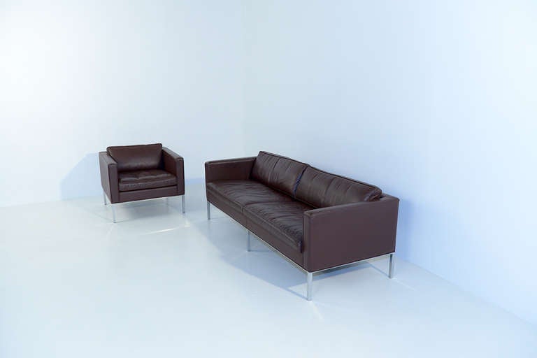 Dutch Artifort lounge set, 2, 5 seater and lounge chair